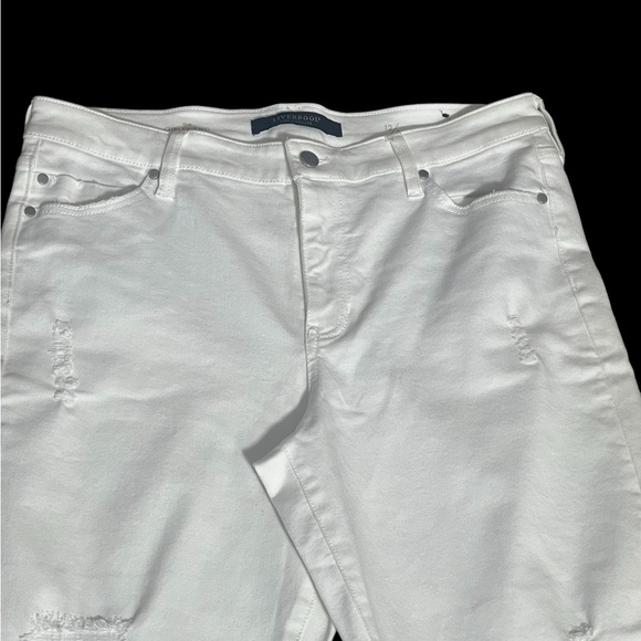 Liverpool Los Angeles, Size 12, White Capris. N28 - Picture 7 of 13